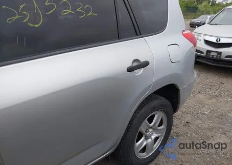 2006 Toyota Rav4 z USA, uszkodzony, nr VIN JTMBD33V465035478